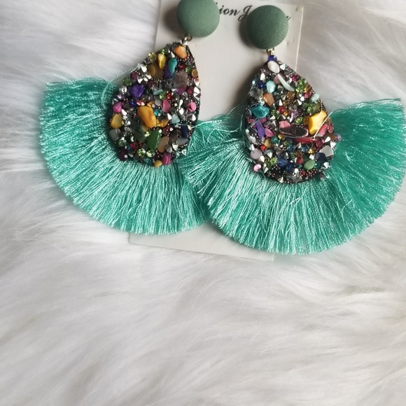 Earrings - Picture 4 of 5